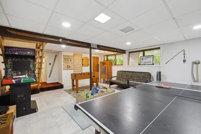 $625,000 | 46 Crestwood Drive, Conway, NH 03845