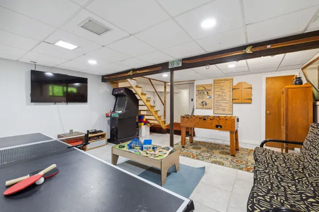 $625,000 | 46 Crestwood Drive, Conway, NH 03845