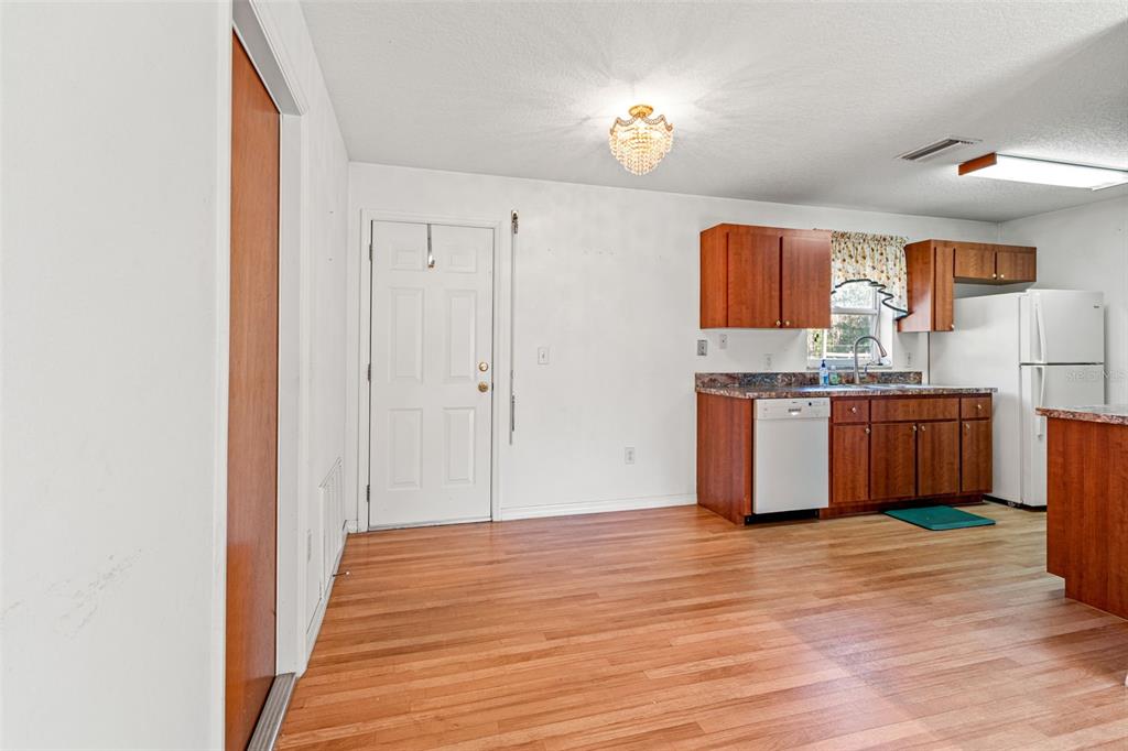 22325 Whitman Road Brooksville, FL 34601 - Photo 11 of 30 Gallery Image 11