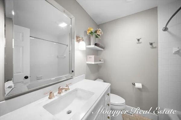 $449,000 | 6204 Tahoe Drive Southeast, Grand Rapids, MI 49546