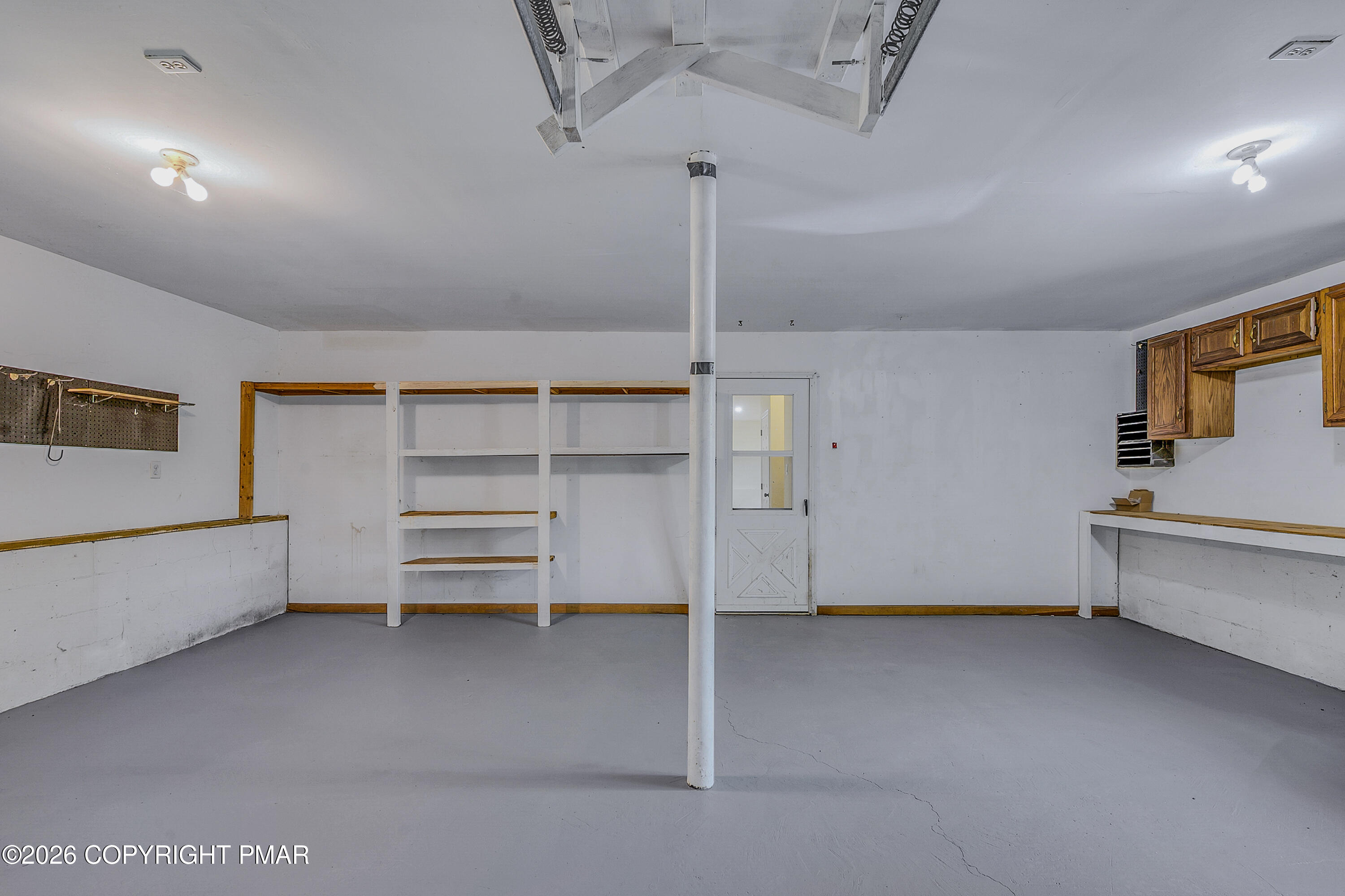 171 Foothill Boulevard Effort, PA 18330 - Photo 36 of 47 Garage