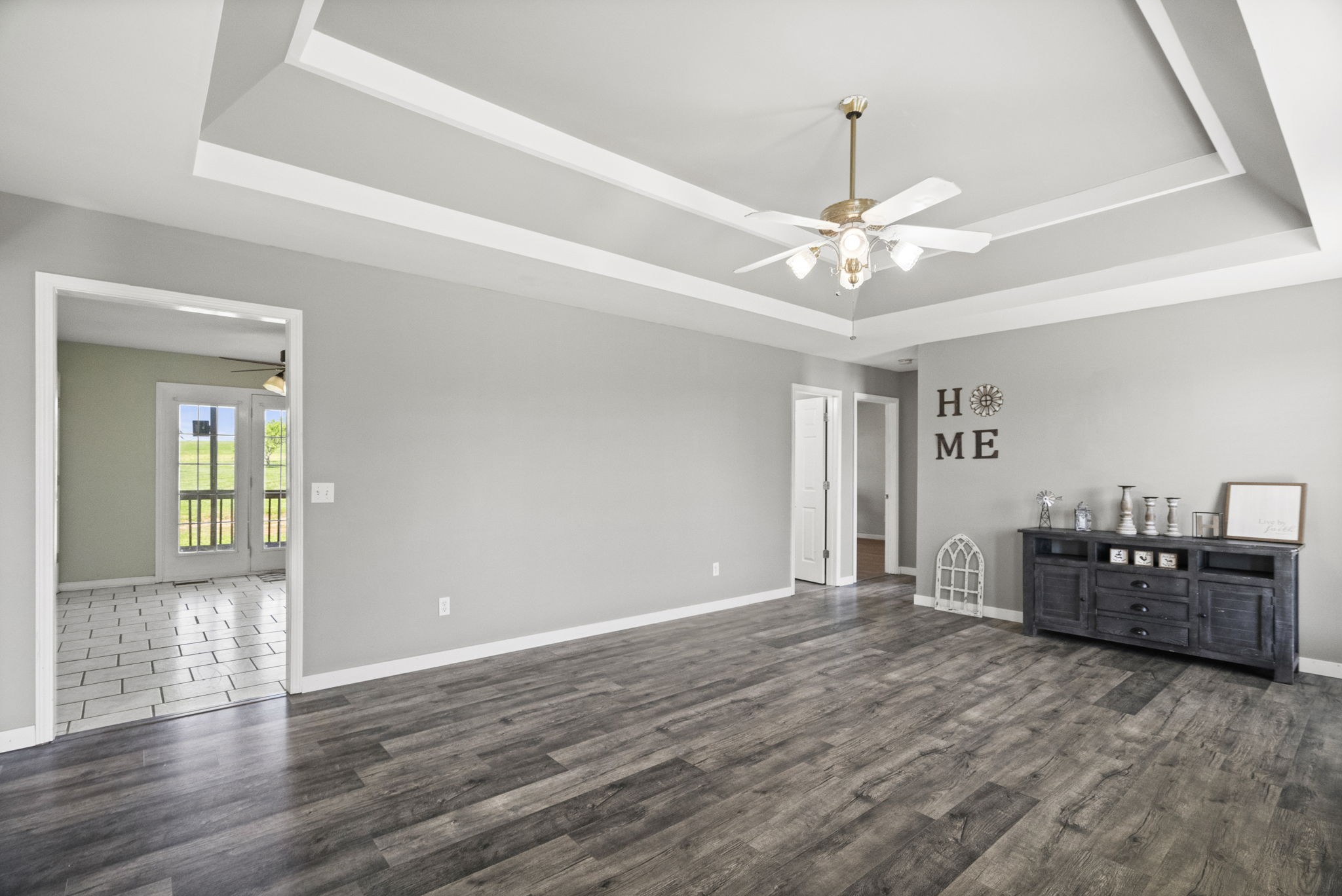 5958 Fred Perry Road Springfield, TN 37172 - Photo 8 of 32 a view of a livingroom with a window
