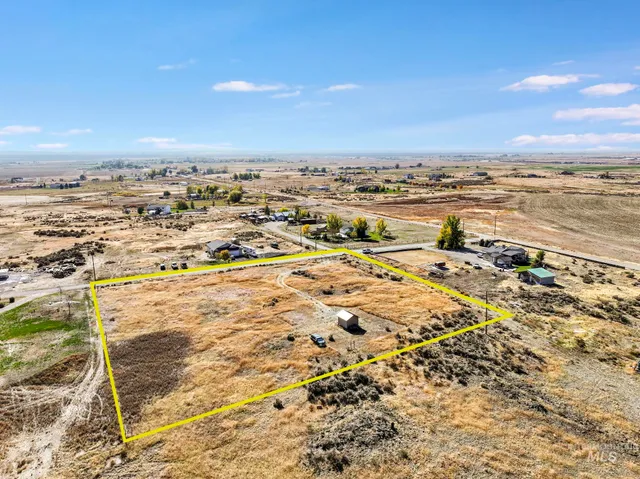 $85,000 | 584 North Circle, Shoshone, ID 83352