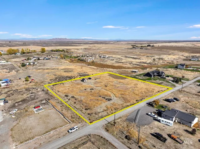 $85,000 | 584 North Circle, Shoshone, ID 83352