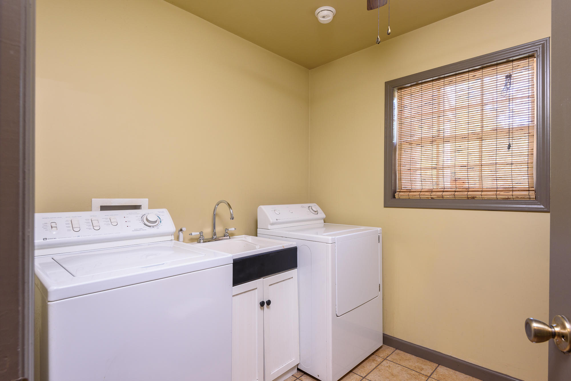 3907 Keith Valley Road Cohutta, GA 30710 - Photo 13 of 41 Laundry Room