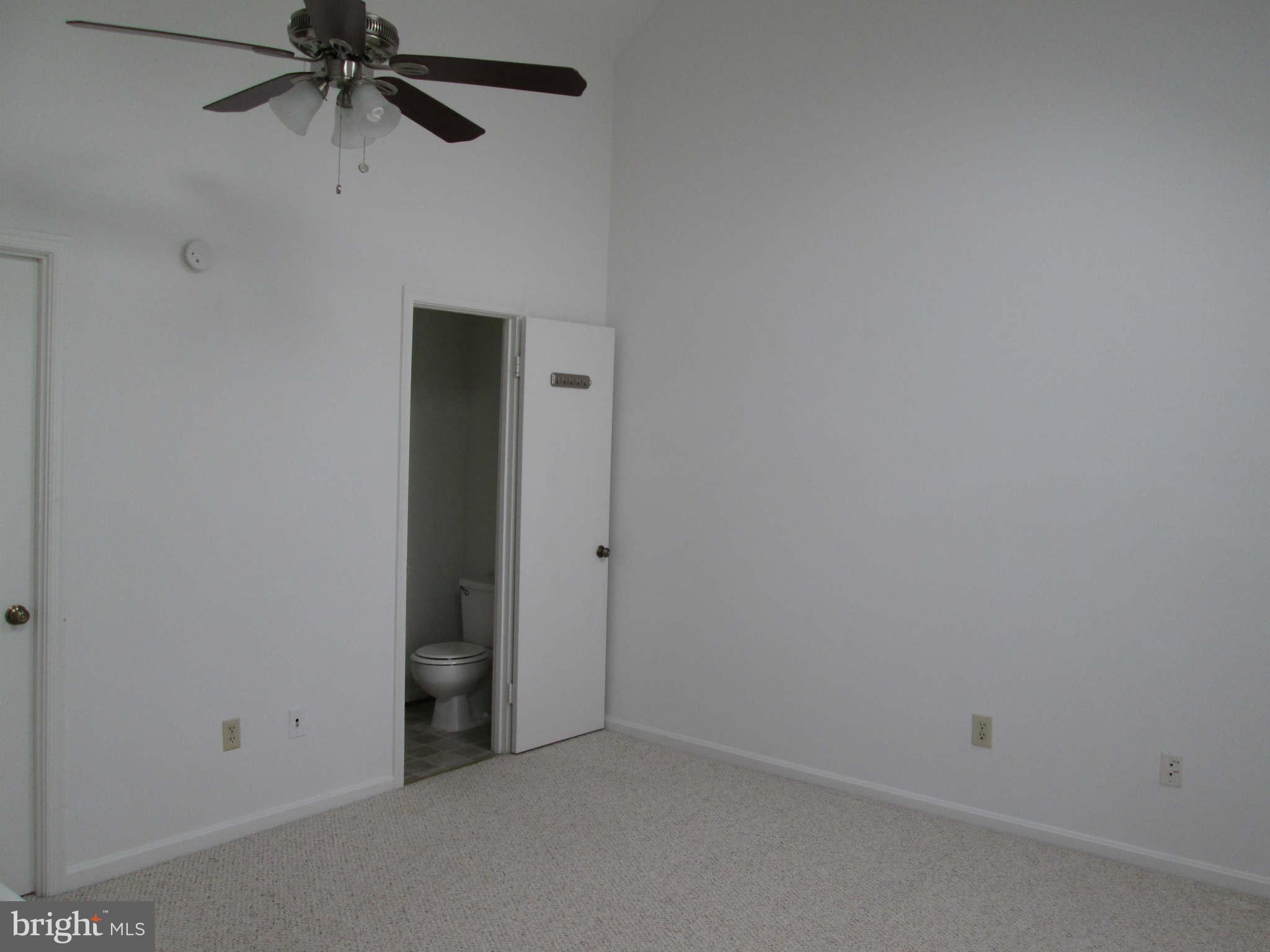 4905 7th Road South Arlington, VA 22204 - Photo 20 of 30 Bedroom (Master)