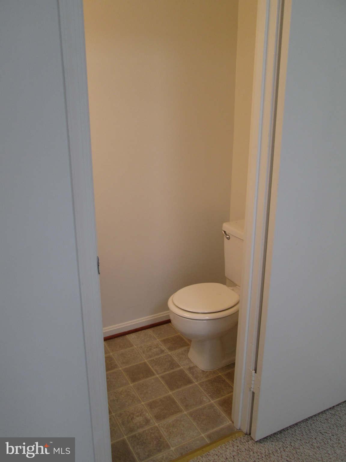 4905 7th Road South Arlington, VA 22204 - Photo 21 of 30 Bath