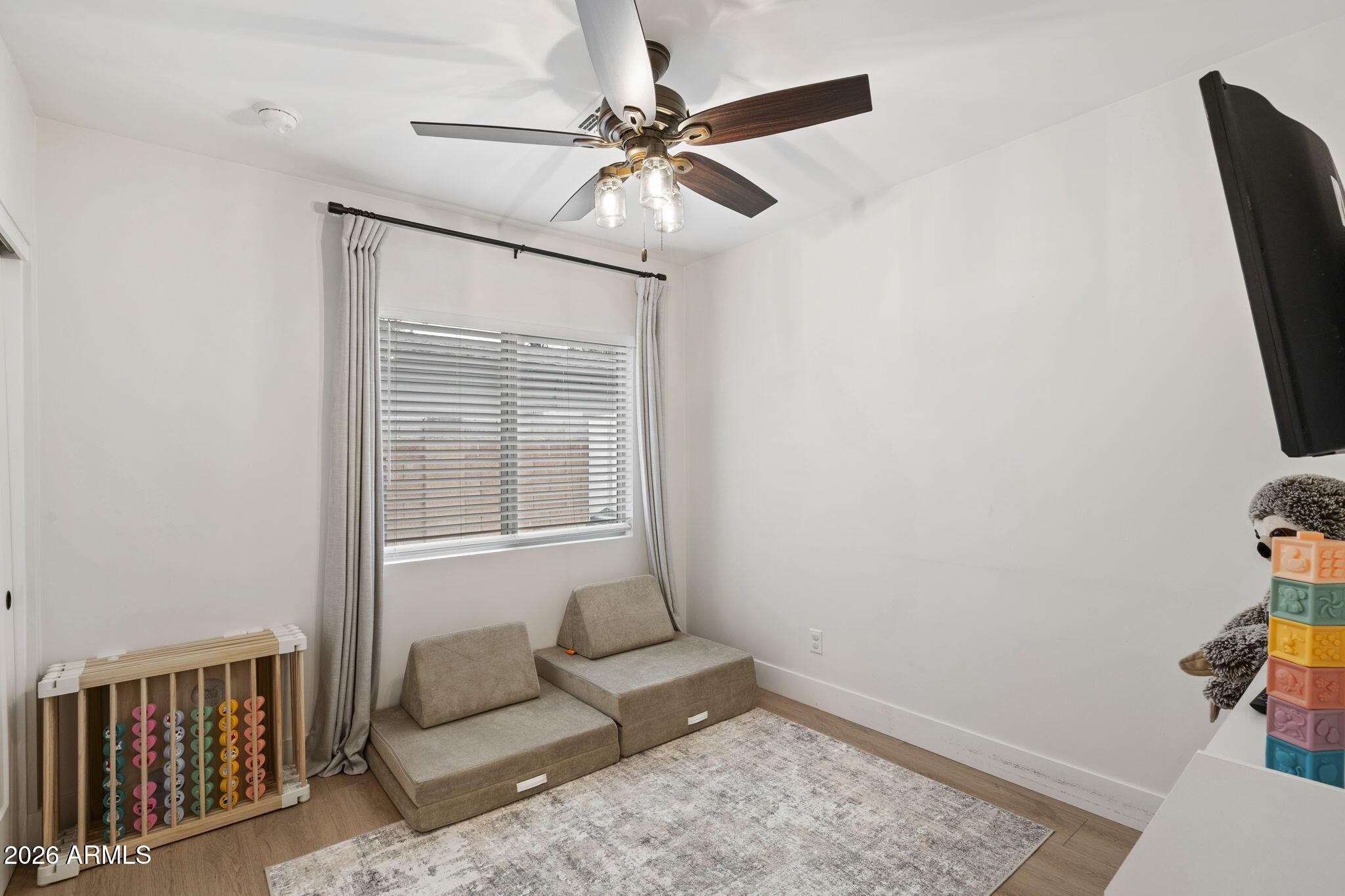 3515 East Piccadilly Road Phoenix, AZ 85018 - Photo 17 of 21 Bedroom 3