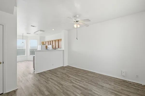 $1,645 | 2849 Southampton Way, Unit B, Round Rock, TX 78664