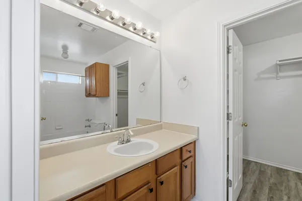 $1,645 | 2849 Southampton Way, Unit B, Round Rock, TX 78664
