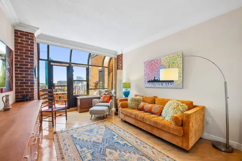 $1,250,000 | 1 Greene Street, Unit PH808, Jersey City, NJ 07302