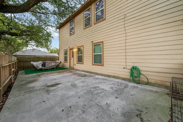 $237,900 | 13 Heritage Oaks Drive, Texas City, TX 77591