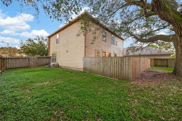 $237,900 | 13 Heritage Oaks Drive, Texas City, TX 77591