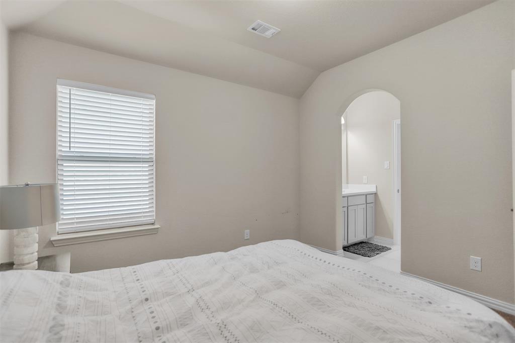 3522 Ridgecross Drive Rockwall, TX 75087 - Photo 17 of 34 Bedroom with attached bath