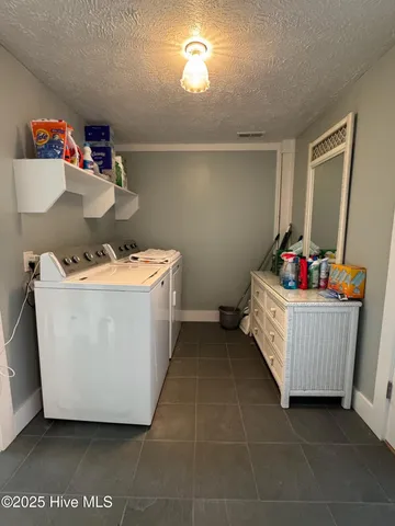 $525,000 | 2810 Canal Cove Road, Lake Waccamaw, NC 28450