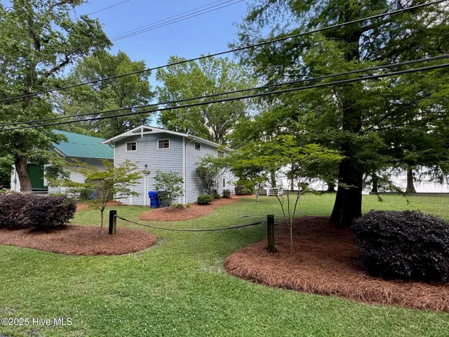 $525,000 | 2810 Canal Cove Road, Lake Waccamaw, NC 28450