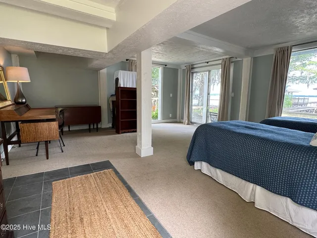 $525,000 | 2810 Canal Cove Road, Lake Waccamaw, NC 28450