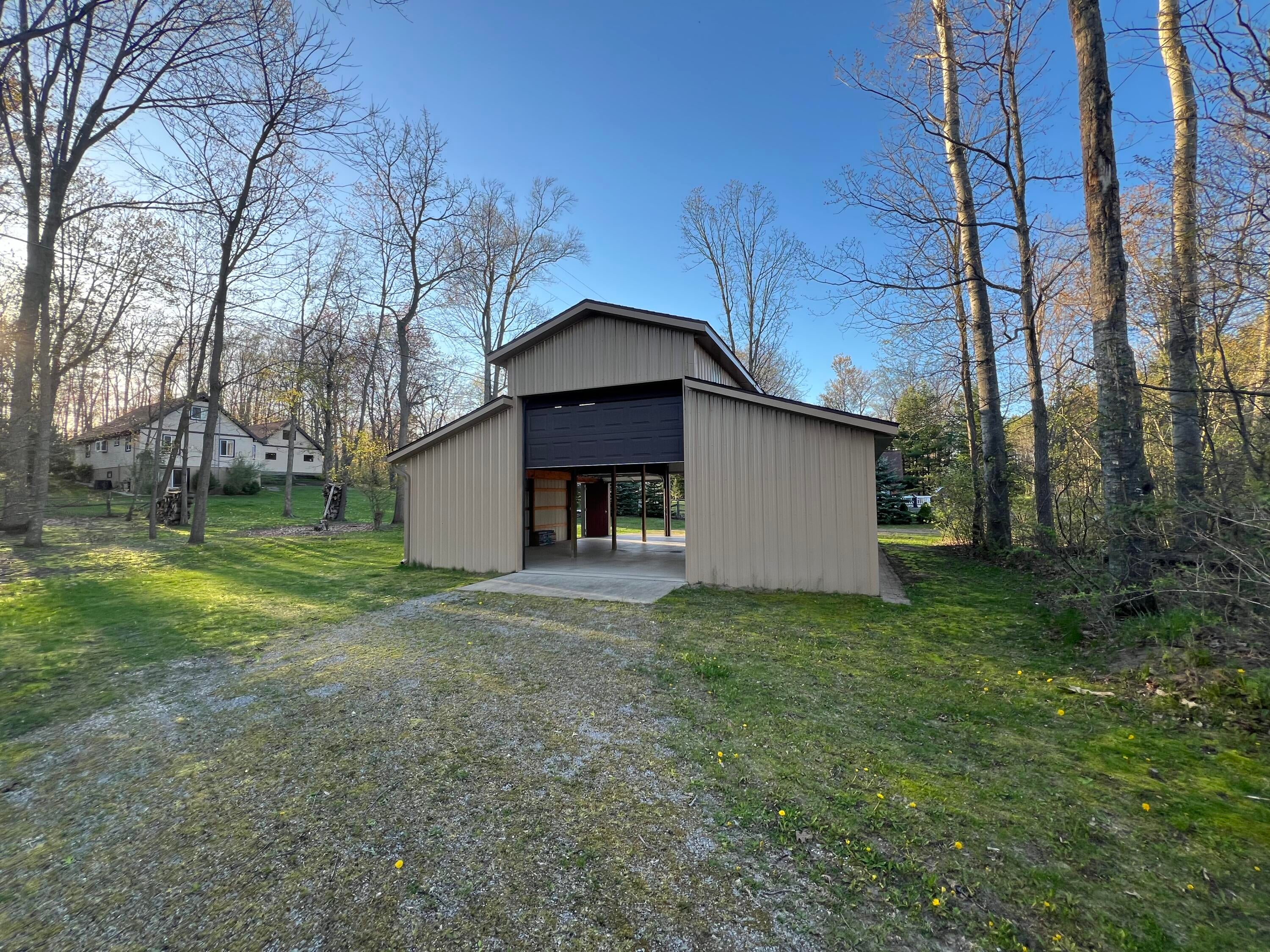 302 Ridgedale Drive Roscommon, MI 48653 - Photo 57 of 67 Gallery Image 57
