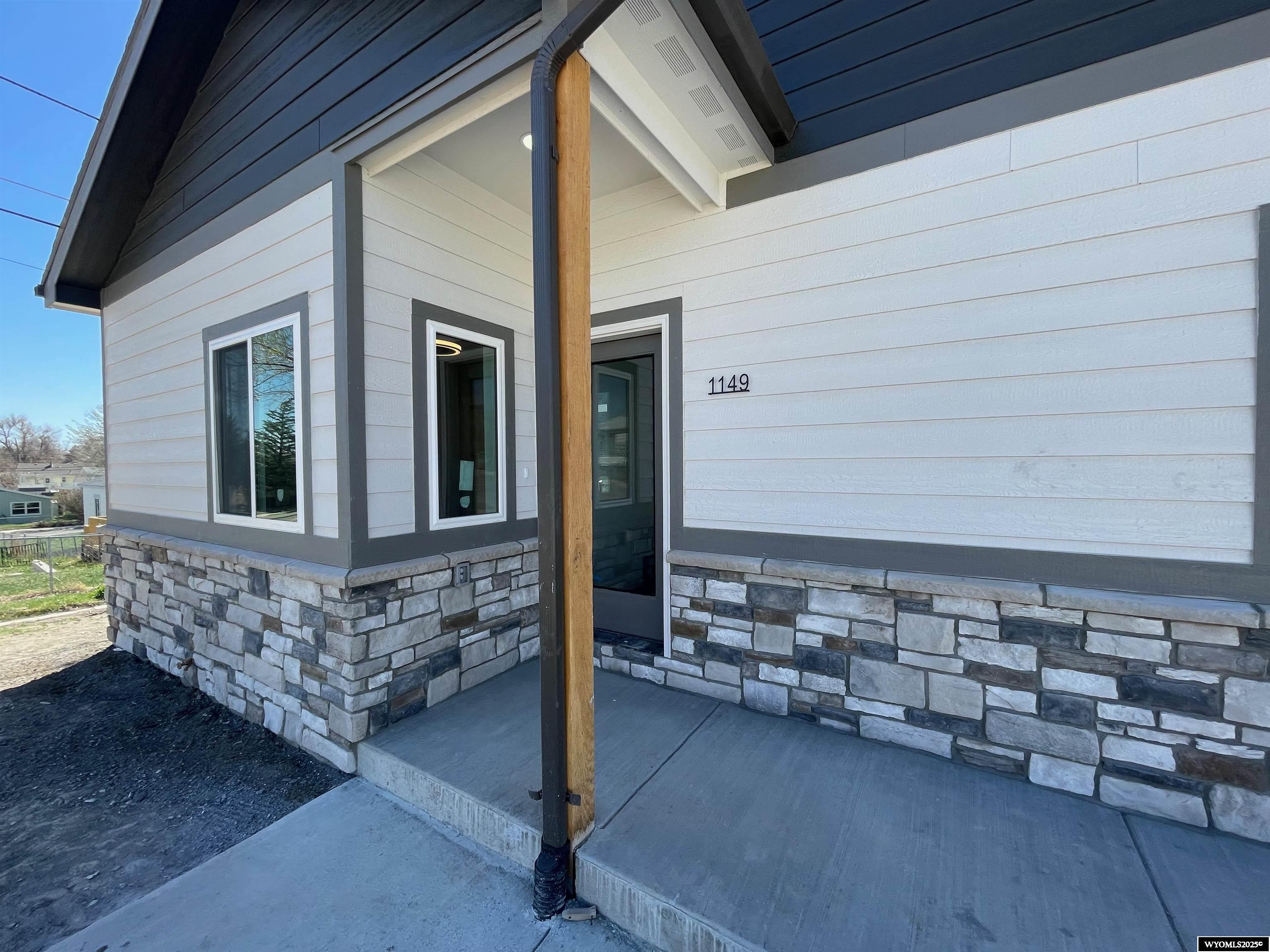 1149 Farnum Street Casper, WY 82601 - Photo 4 of 28