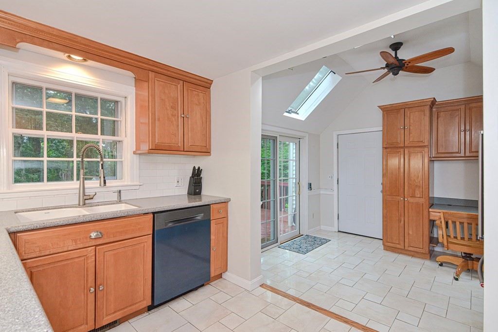 61 Hilldale Road Ashland, MA 01721 - Photo 11 of 38 Gallery Image 11