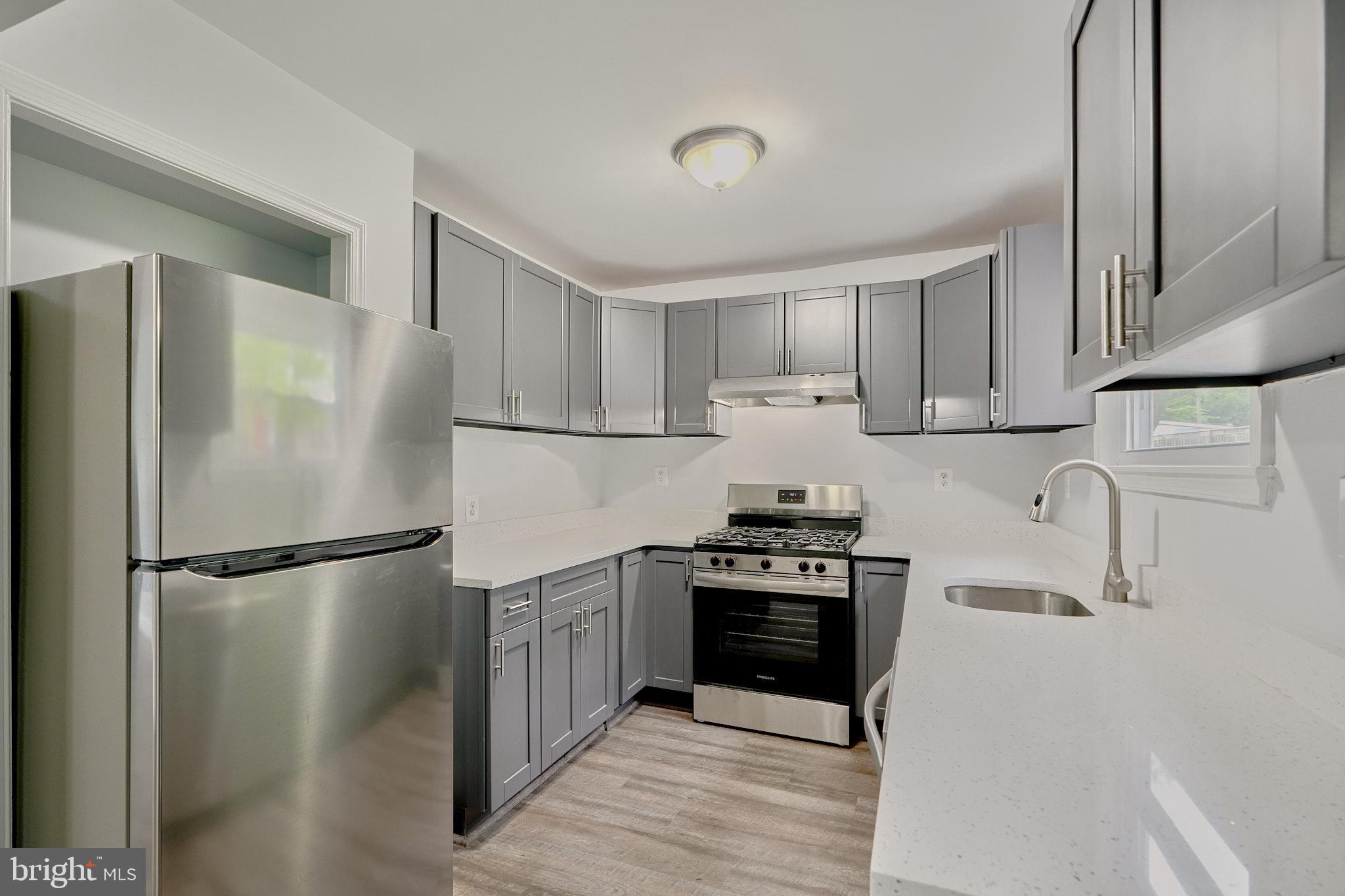 2434 Ellis Road Parkville, MD 21234 - Photo 23 of 54
