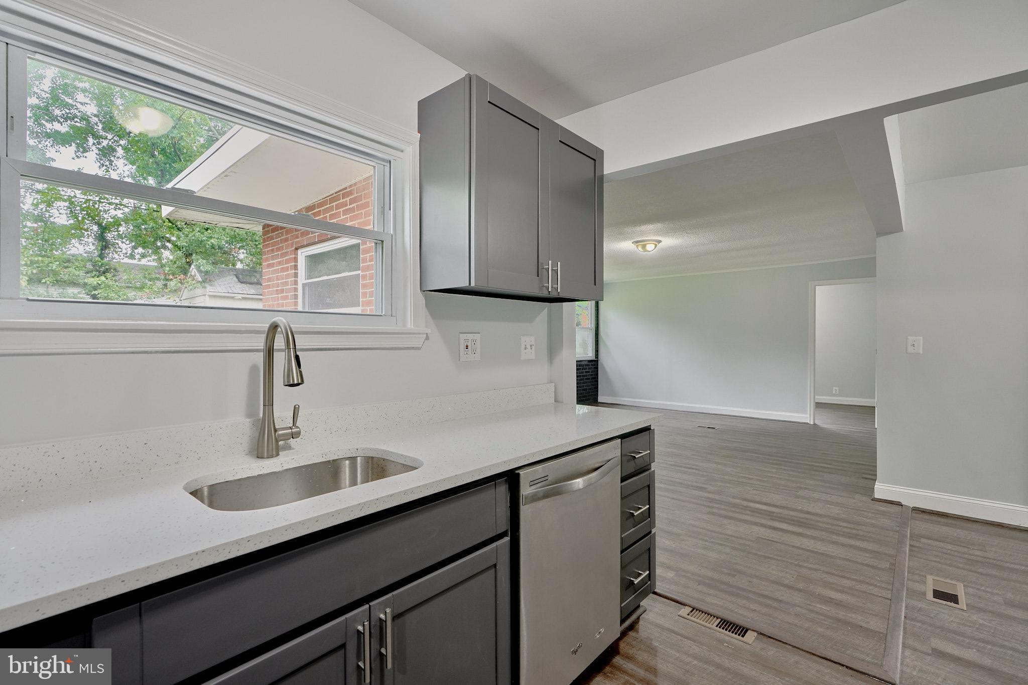 2434 Ellis Road Parkville, MD 21234 - Photo 25 of 54