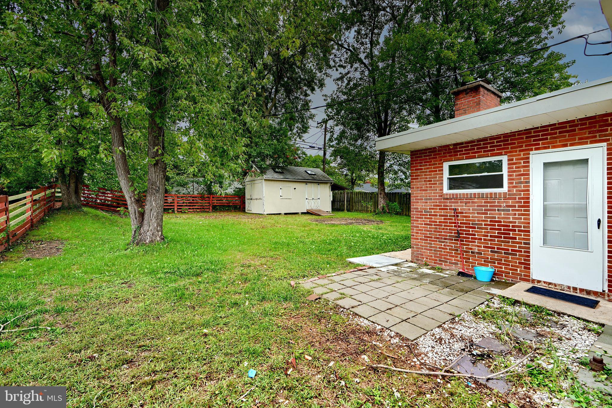 2434 Ellis Road Parkville, MD 21234 - Photo 6 of 54