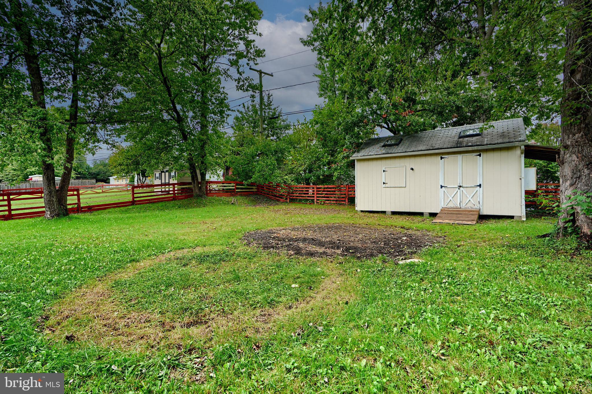 2434 Ellis Road Parkville, MD 21234 - Photo 8 of 54