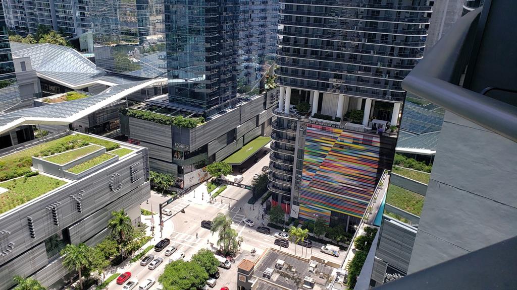 55 Southwest 9th Street, Unit 2210 Miami, FL 33130 - Photo 18 of 20