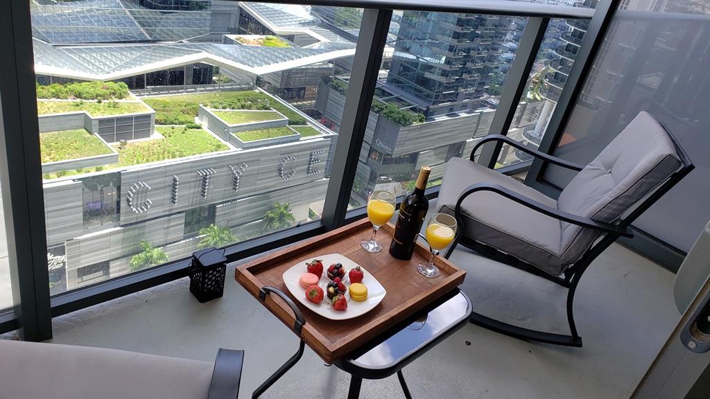 55 Southwest 9th Street, Unit 2210 Miami, FL 33130 - Photo 7 of 20