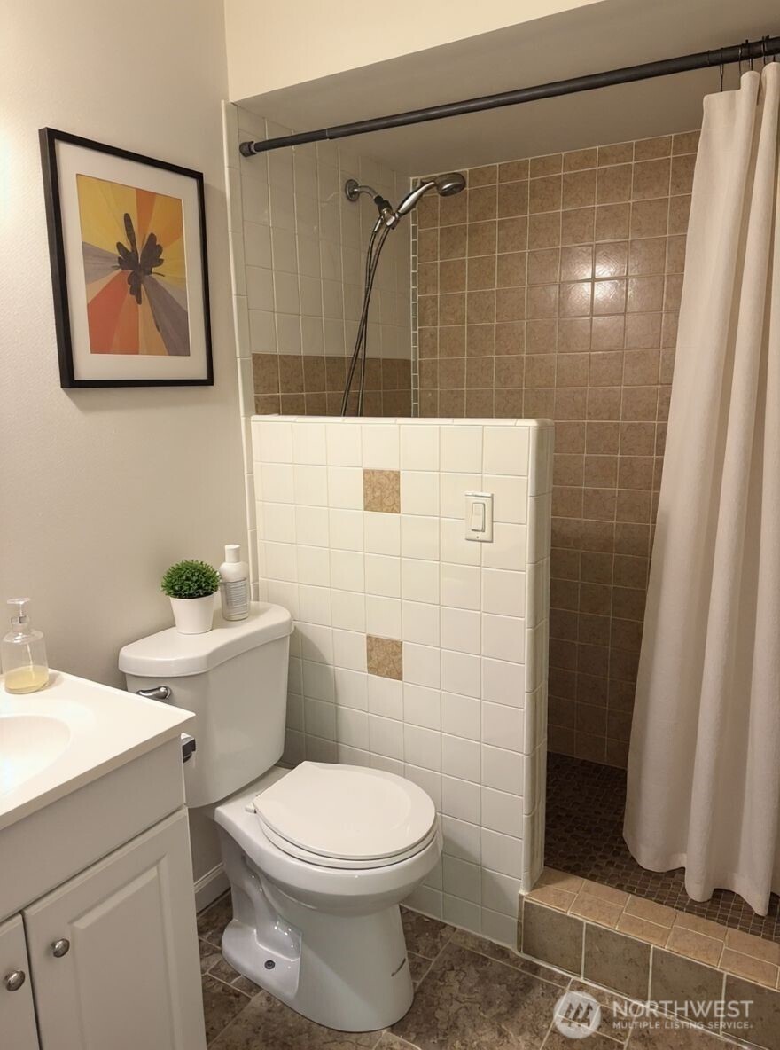 5208 Sand Point Way Northeast Seattle, WA 98105 - Photo 6 of 38 Gallery Image 6