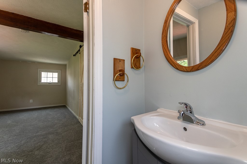 1275 Irene Road Cleveland, OH 44124 - Photo 29 of 35