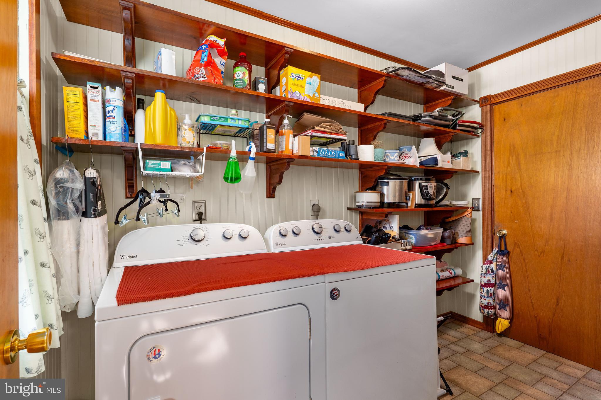 212 Friendship Road Elkton, MD 21921 - Photo 11 of 29 Mud/laundry room on main level/off garage.