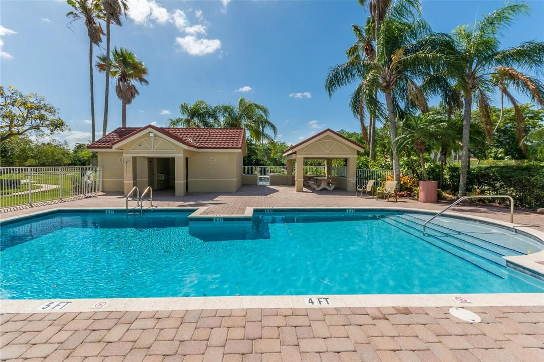 1530 Seabay Road Weston, FL 33326 - Photo 8 of 31 Photo 8