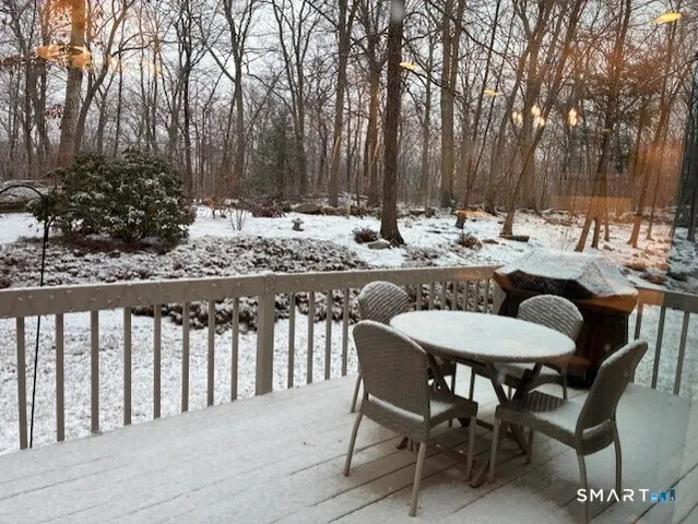 $524,900 | 11 Copper Ridge Circle, Unit 11, Guilford, CT 06437