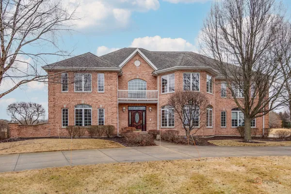 $1,050,000 | 37181 Fox Hill Drive, Wadsworth, IL 60083