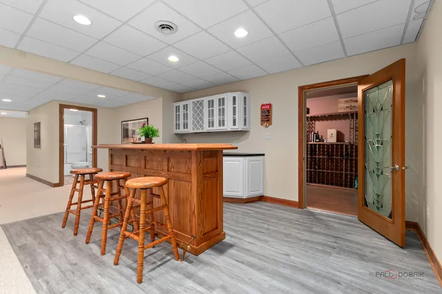 $1,050,000 | 37181 Fox Hill Drive, Wadsworth, IL 60083