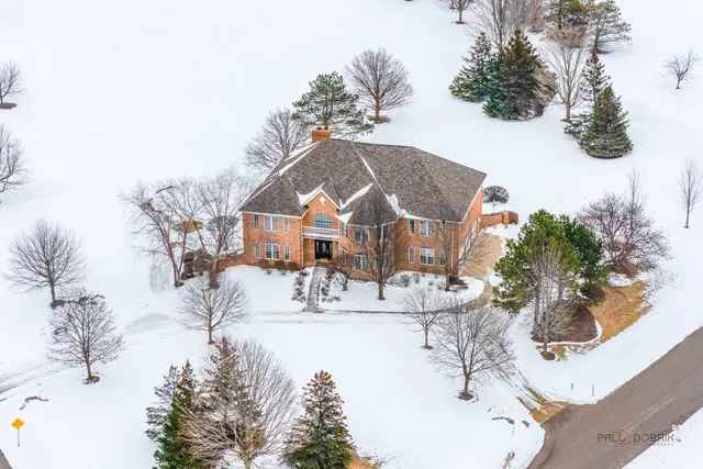 $1,050,000 | 37181 Fox Hill Drive, Wadsworth, IL 60083
