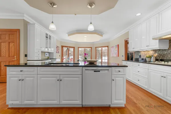 $1,050,000 | 37181 Fox Hill Drive, Wadsworth, IL 60083