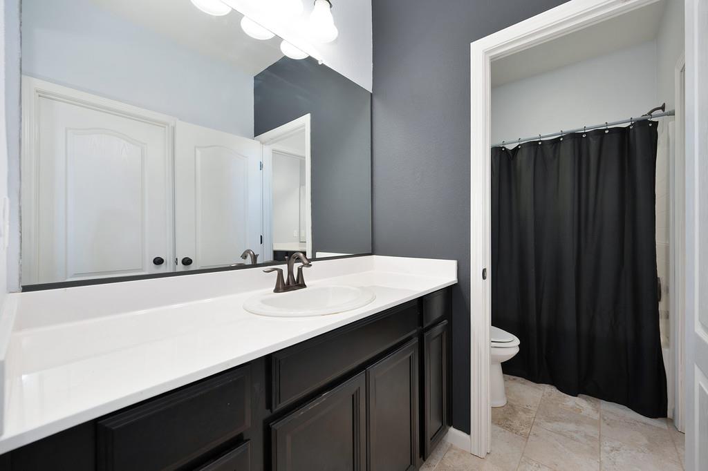 806 Mono Street Manteca, CA 95337 - Photo 27 of 38