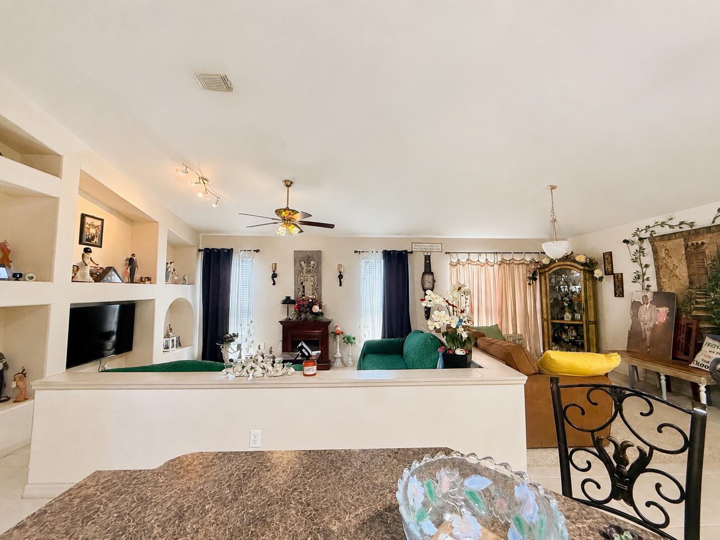 609 Southwest Jada Road Port St. Lucie, FL 34953 - Photo 13 of 29 962F4D2A-23C6-42E3-8262-4A0FC6B0DF2D