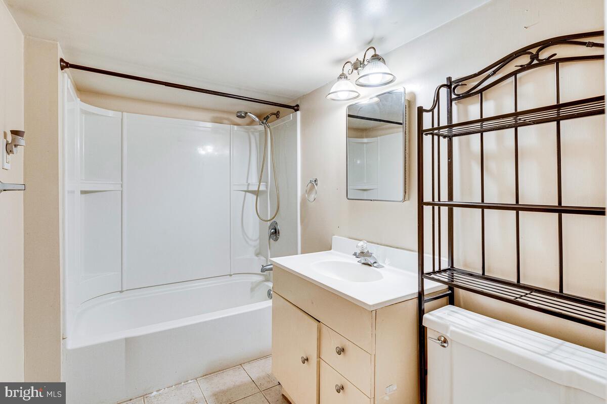 8902 Stonewall Road Manassas, VA 20110 - Photo 17 of 27 Gallery Image 17