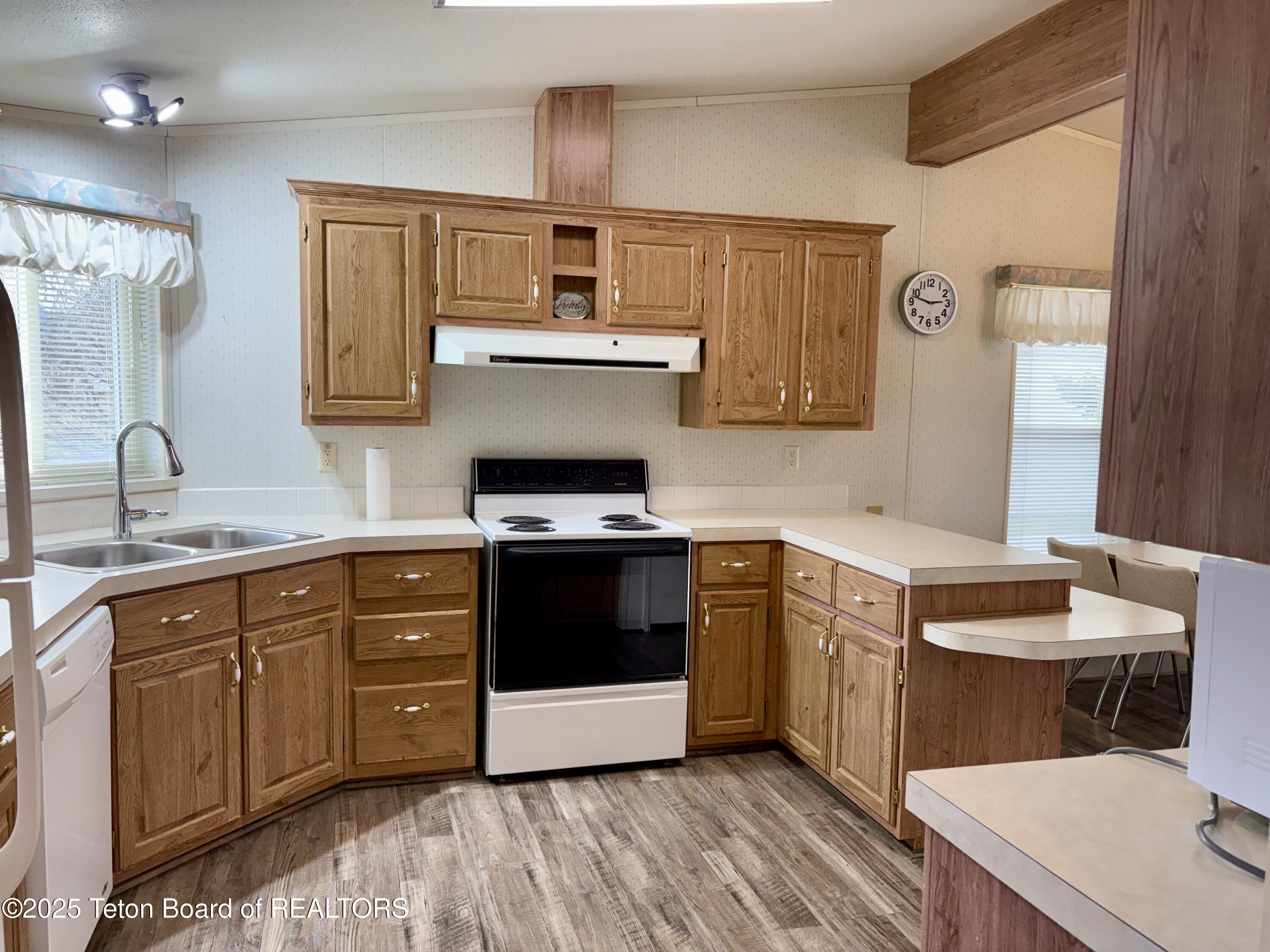 7126 Highway 34 Wayan, ID 83285 - Photo 13 of 27 Loads of Counter Space