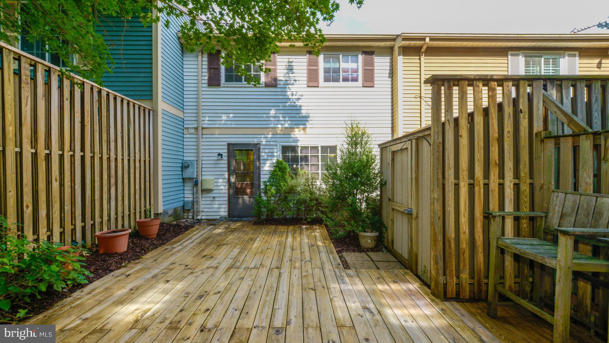 1607 Barnstead Drive Reston, VA 20194 - Photo 26 of 28 Exterior (General)