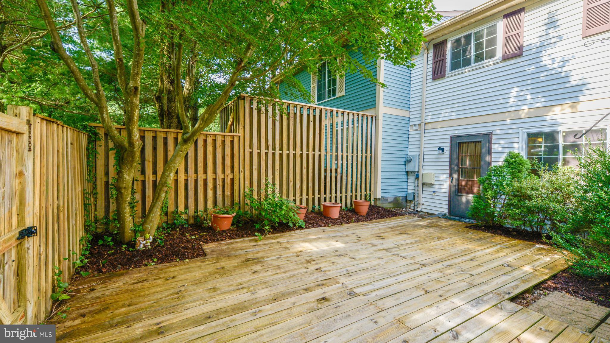 1607 Barnstead Drive Reston, VA 20194 - Photo 27 of 28 Exterior (Front)