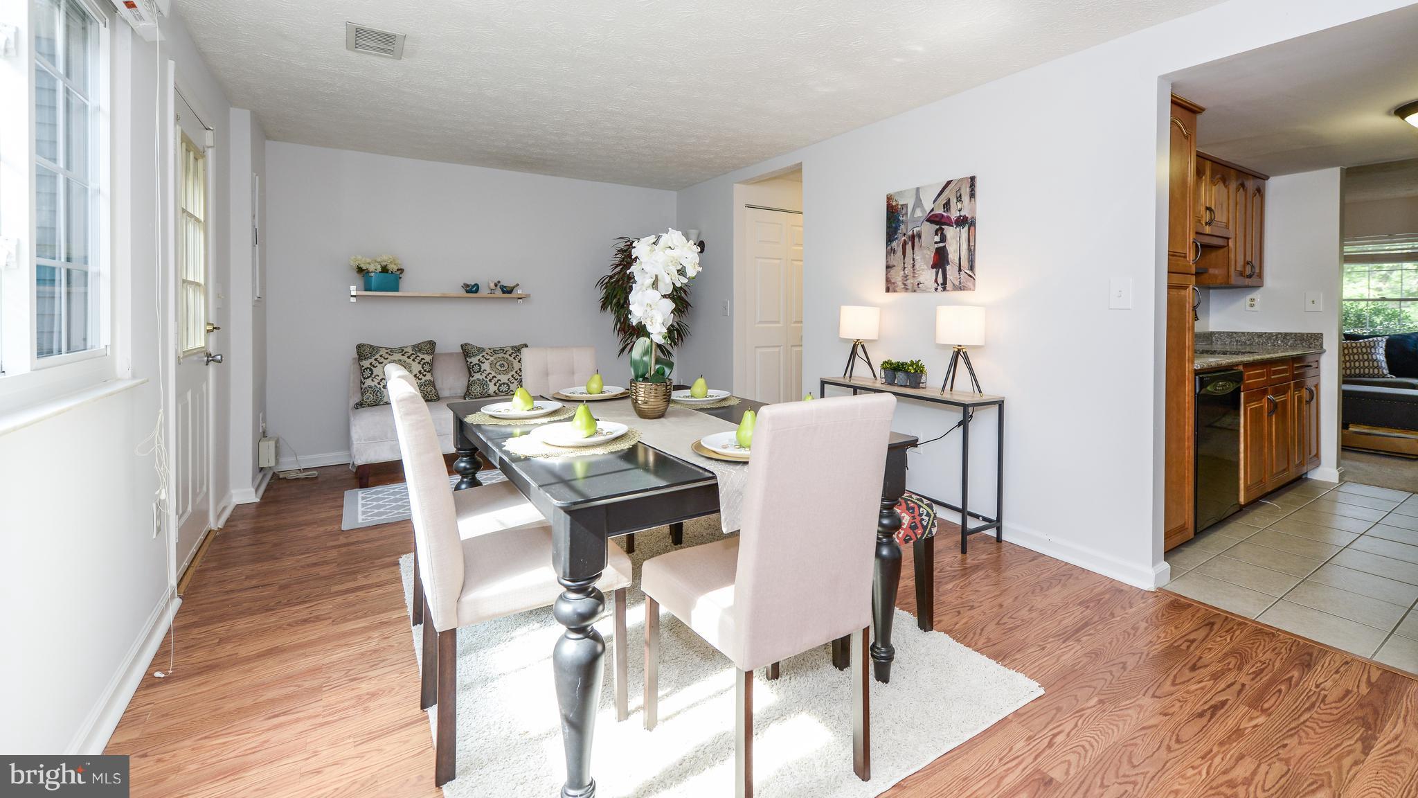 1607 Barnstead Drive Reston, VA 20194 - Photo 7 of 28 Dining Room