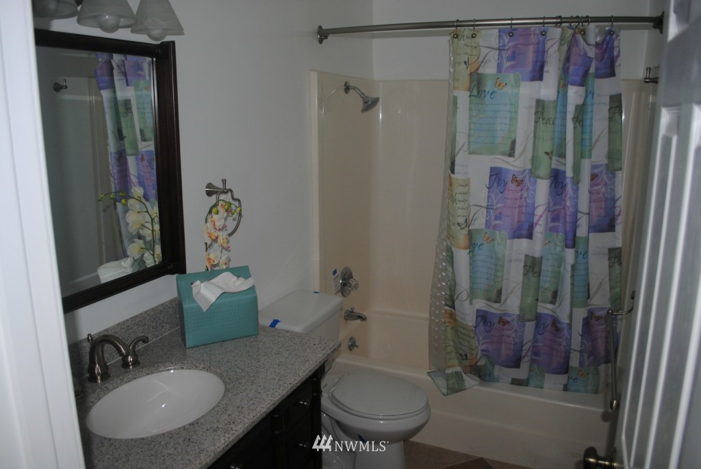 7709 236th Street Southwest Edmonds, WA 98026 - Photo 10 of 15