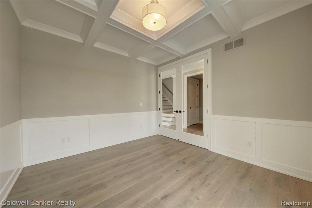 4101 Buckingham Road Royal Oak, MI 48073 - Photo 12 of 82