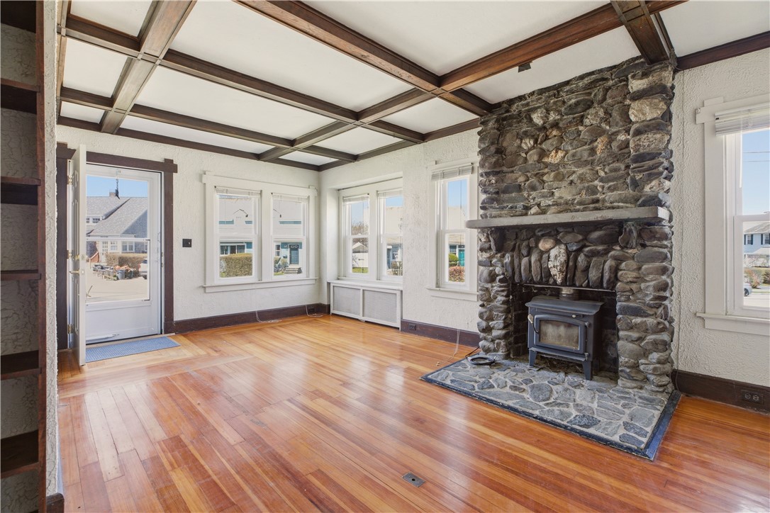 68 Old Fort Road Newport, RI 02840 - Photo 7 of 50