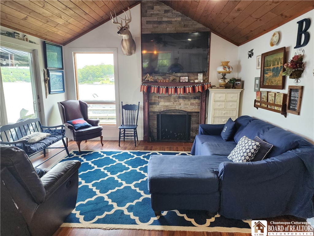 2642 Shadyside Road Mina, NY 14736 - Photo 14 of 31 Living room